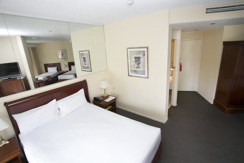 Madison Tower Mill Hotel - Accommodation Brunswick Heads 9