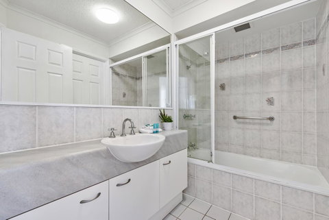 Dockside Apartments Mooloolaba - Accommodation Brunswick Heads 9