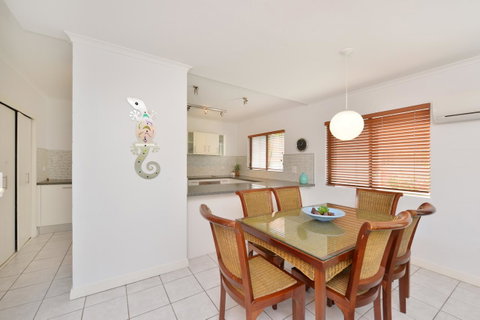 Tropical Reef Apartments - Accommodation Brunswick Heads 20