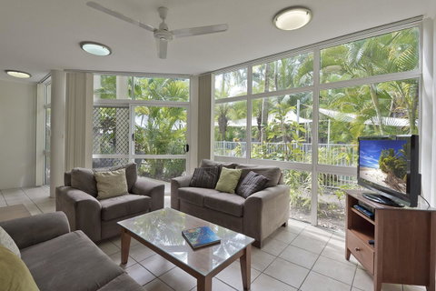 Tropical Nites Holiday Townhouses - Accommodation Brunswick Heads 4