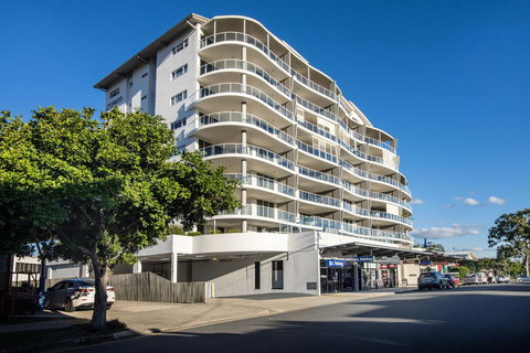 Pandanus Mooloolaba - Accommodation Brunswick Heads 1