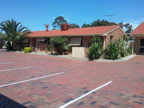Werribee Park Motor Inn - Accommodation Brunswick Heads 2