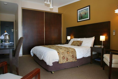Whale Inn & Restaurant - Accommodation Brunswick Heads 2