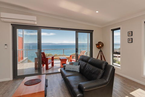 Whale Watcher 2 - Accommodation Brunswick Heads 1