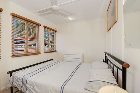 Wheelchair Friendly With Water Views - Welsby Pde, Bongaree - Accommodation Brunswick Heads 1