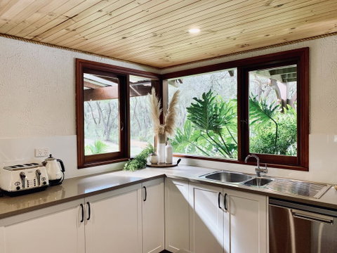 William Bay Cottages - Accommodation Brunswick Heads 0