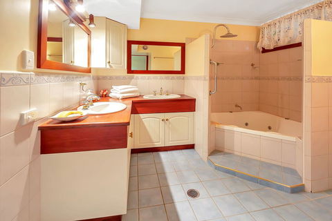 Williams Lodge - Accommodation Brunswick Heads 2