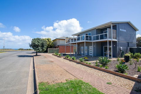 Xanadu - Aldinga Beach - Accommodation Brunswick Heads 1