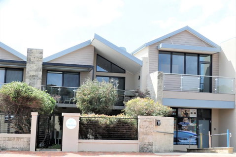 Yallingup Beach Resort - Accommodation Brunswick Heads 1