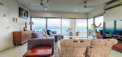 ZEN BY THE WATER - Darwin Premier Retreat - Accommodation Brunswick Heads 3