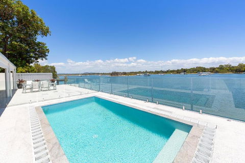 Affordable Riverfront, Pool, Private Pontoon - Accommodation Brunswick Heads 0