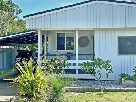 A AMITY BEACH BABY - Accommodation Brunswick Heads 0