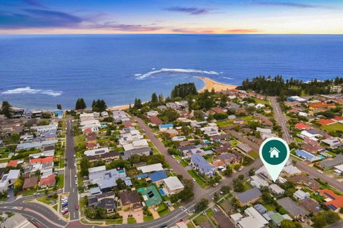 A Chic Coastal Hideaway At Toowoon Bay Beach - Accommodation Brunswick Heads 3