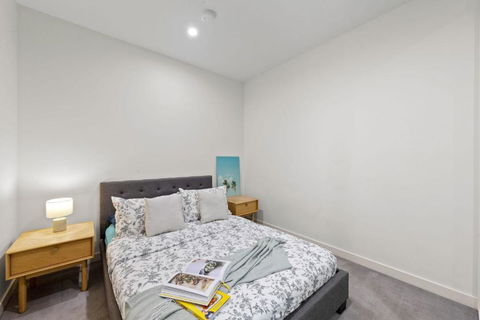 A Comfy 2BR Apt Next To QV & Melbourne Central - Accommodation Brunswick Heads 4