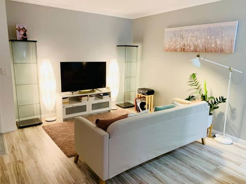 A Cosy And Peaceful Apartment In The Heart Of Yandina - Accommodation Brunswick Heads 0