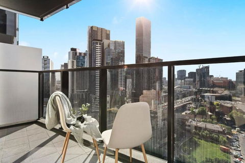 A Cozy Apt With City Views Near Crown Casino - Accommodation Brunswick Heads 0