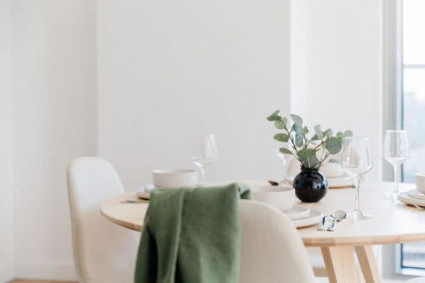 A Cozy Apt With City Views Near Crown Casino - Accommodation Brunswick Heads 3