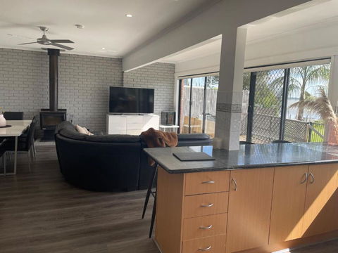 Absolute Waterfront At Woodlands - Accommodation Brunswick Heads 4