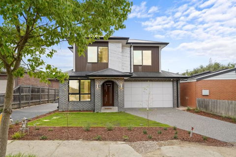 Absolutely Stunning Newly Built Burwood Townhouse - Accommodation Brunswick Heads 0