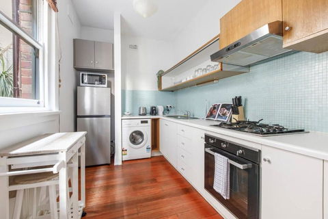 Acland Art Deco - Coastal Chic By St Kilda Beach - Accommodation Brunswick Heads 2