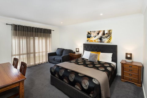 Addison Motor Inn - Accommodation Brunswick Heads 1