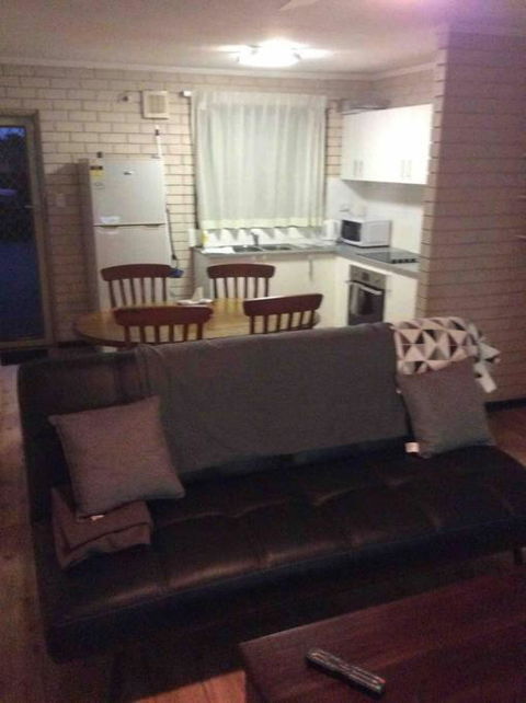 Affordable Apartment Close To City And Beaches - Accommodation Brunswick Heads 4