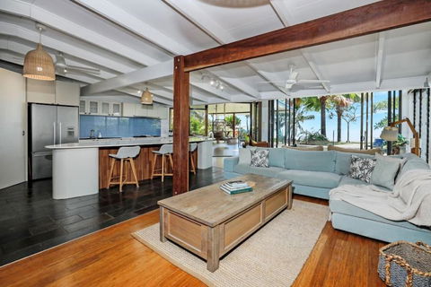 Absolute Beachfront House With Private Pool - Accommodation Brunswick Heads 1