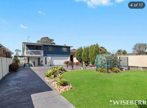 Aircabin - Tuggerawong - Lake Front - 3 Beds House - Accommodation Brunswick Heads 1