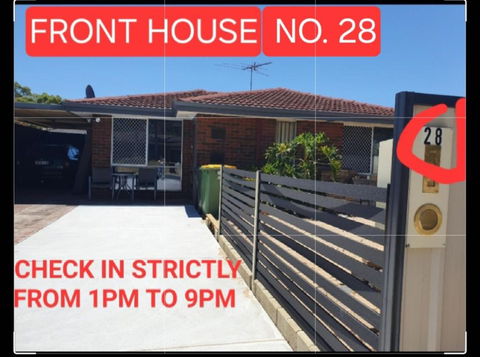 Airport Budget Room - Accommodation Brunswick Heads 0