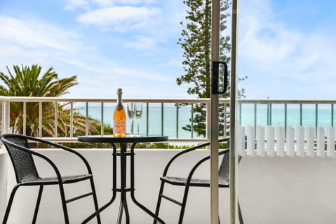 Alex Beach Apt Bilgola4 - Accommodation Brunswick Heads 0