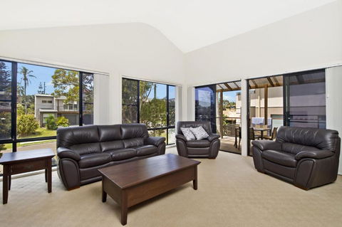 Amara 6 Wesley Avenue - Accommodation Brunswick Heads 1