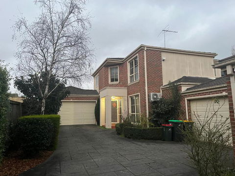Amazing Private Bedrooms In Doncaster East Near School - Accommodation Brunswick Heads 0