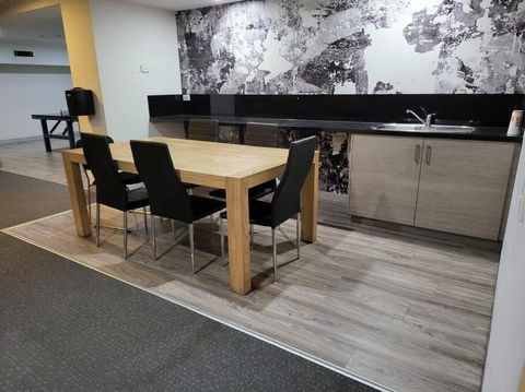 Amazing Studio Apartment Front Flinders Station - Accommodation Brunswick Heads 2