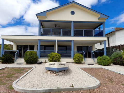 Ambience Apartments Penthouse - Accommodation Brunswick Heads 4