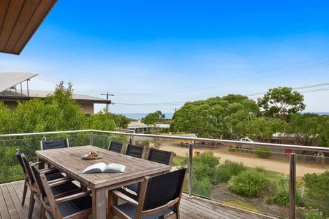 Aires Coastal Beach House Luxury With Ocean Views - Accommodation Brunswick Heads 3