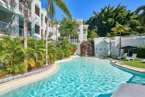 Alassio Apartments With Direct Pool Access Palm Cove - Accommodation Brunswick Heads 1