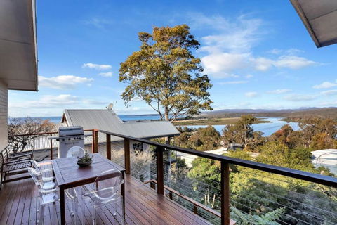 Aqua La Vista - 4 Bedroom Pet Friendly House - Accommodation Brunswick Heads 3