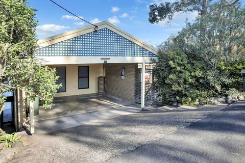 Aqua La Vista - 4 Bedroom Pet Friendly House - Accommodation Brunswick Heads 4
