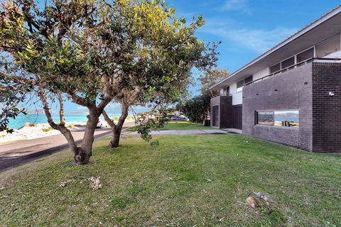 Architectural Design On The Beach - Accommodation Brunswick Heads 0
