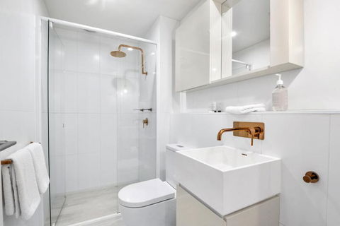Artistic Urban Getaway Just Off Smith Street! - Accommodation Brunswick Heads 4