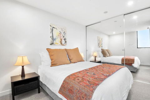 Artistic Urban Getaway Just Off Smith Street! - Accommodation Brunswick Heads 2