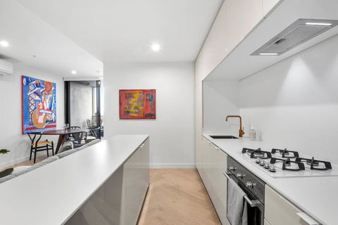 Artistic Urban Getaway Just Off Smith Street! - Accommodation Brunswick Heads 3