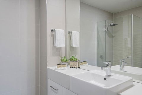 Astra Apartments Newcastle (Merewether) - Accommodation Brunswick Heads 1
