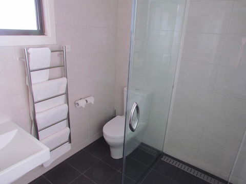 Augathella Motel & Caravan Park - Accommodation Brunswick Heads 1