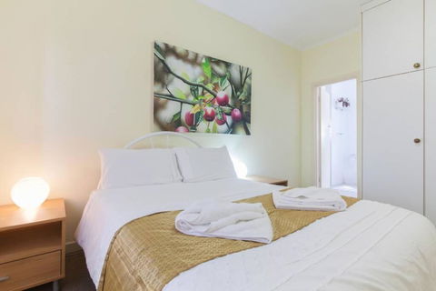 B5 Crawley Apartment 1 BRM & Sleepout Near UWA - Accommodation Brunswick Heads 0