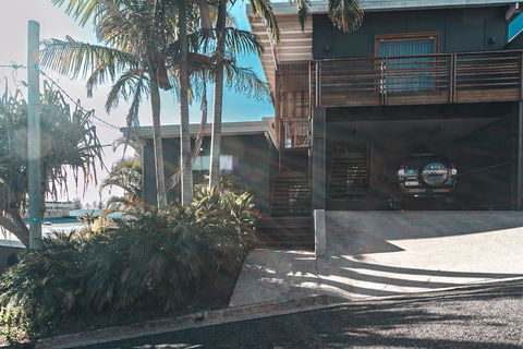 BAY PROPERTIES . The Big Chill - Accommodation Brunswick Heads 1