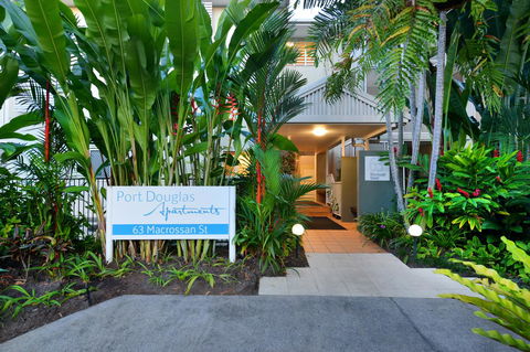 Port Douglas Apartments - Adults Only Oasis - Accommodation Brunswick Heads 14