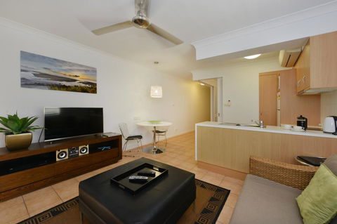 Port Douglas Apartments - Adults Only Oasis - Accommodation Brunswick Heads 23