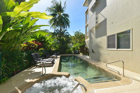 Port Douglas Apartments - Adults Only Oasis - Accommodation Brunswick Heads 22