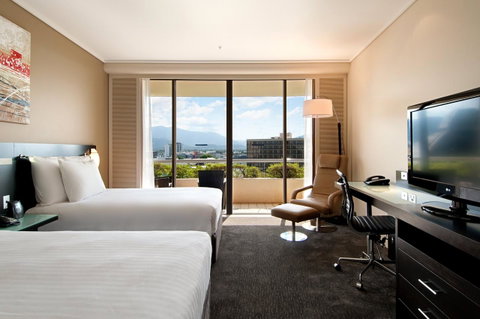 Hilton Cairns - Accommodation Brunswick Heads 33